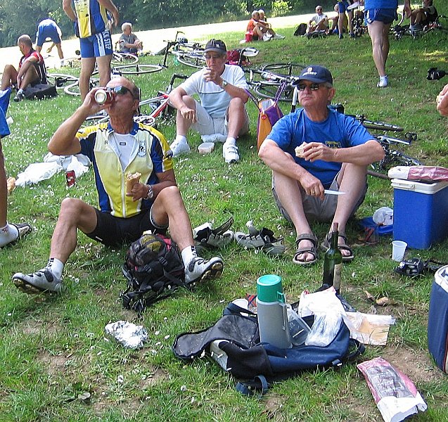 2011-07-03 41 07 Pause casse croute.jpg